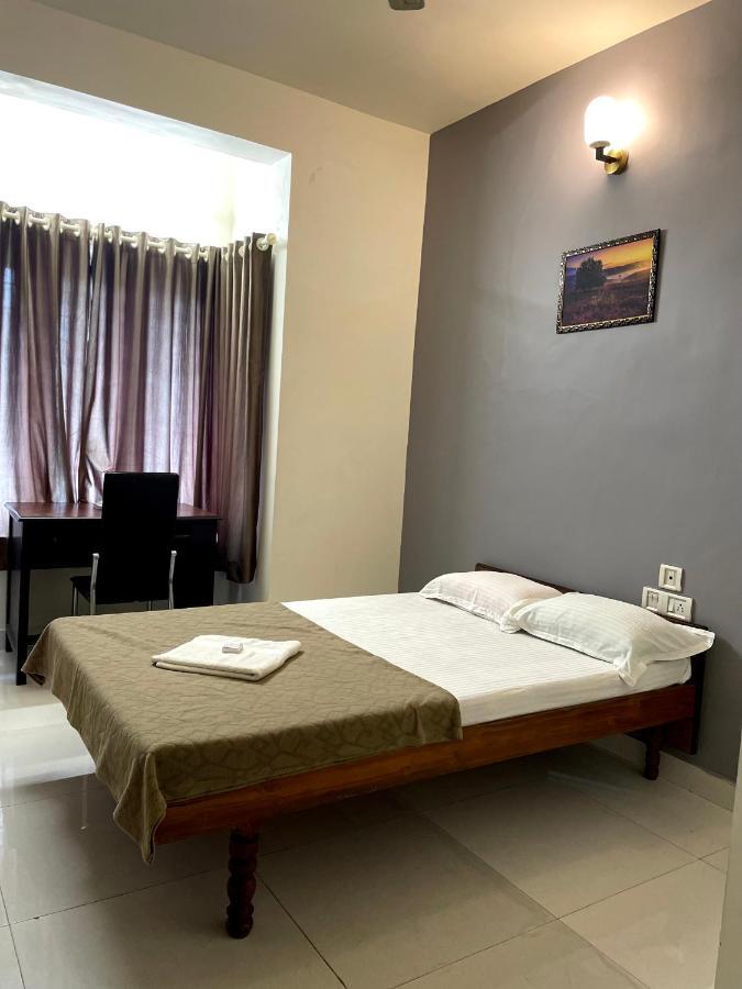 Orkuz Residency Apartment Kochi Exterior photo