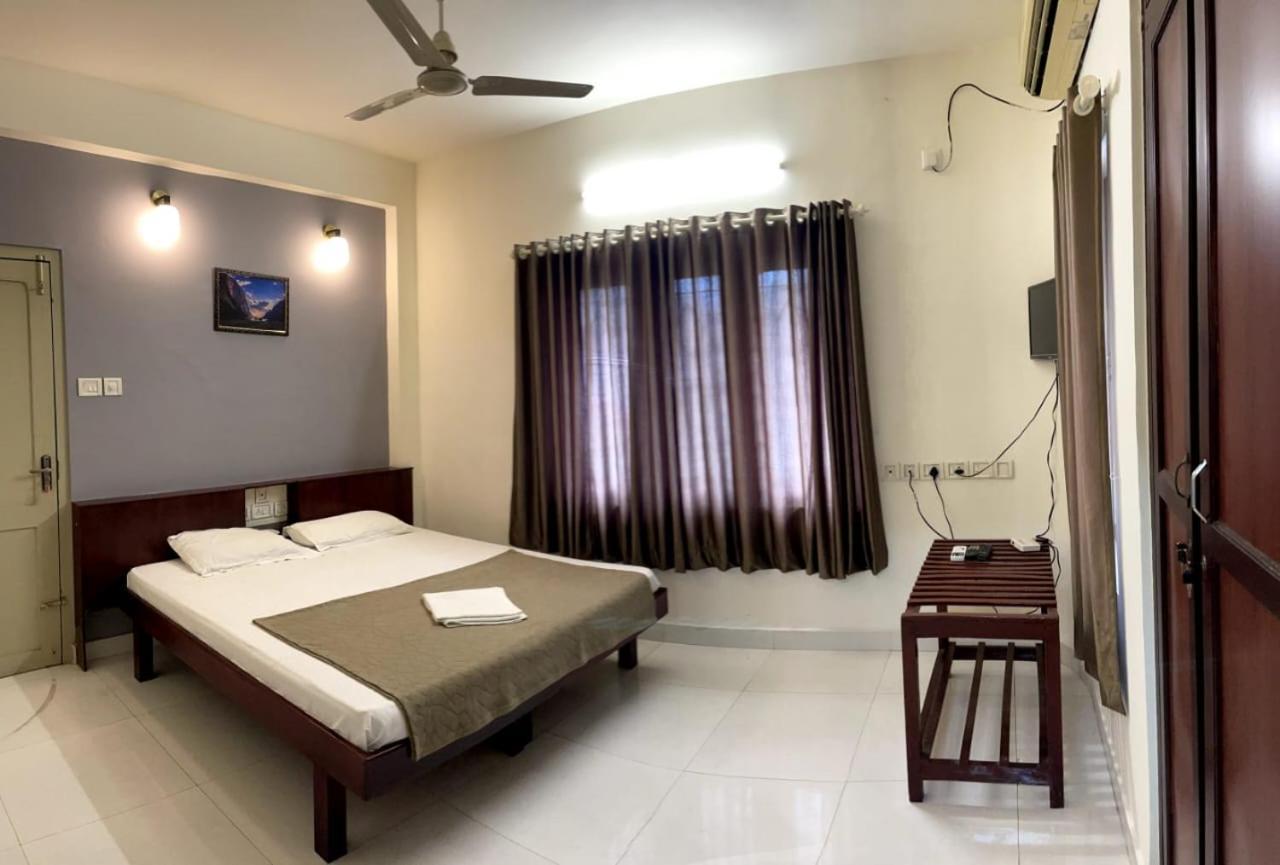 Orkuz Residency Apartment Kochi Exterior photo